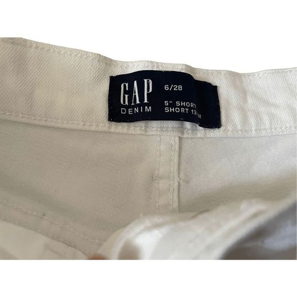 GAP Jean Shorts *White* Size 6/28 - Picture 4 of 5